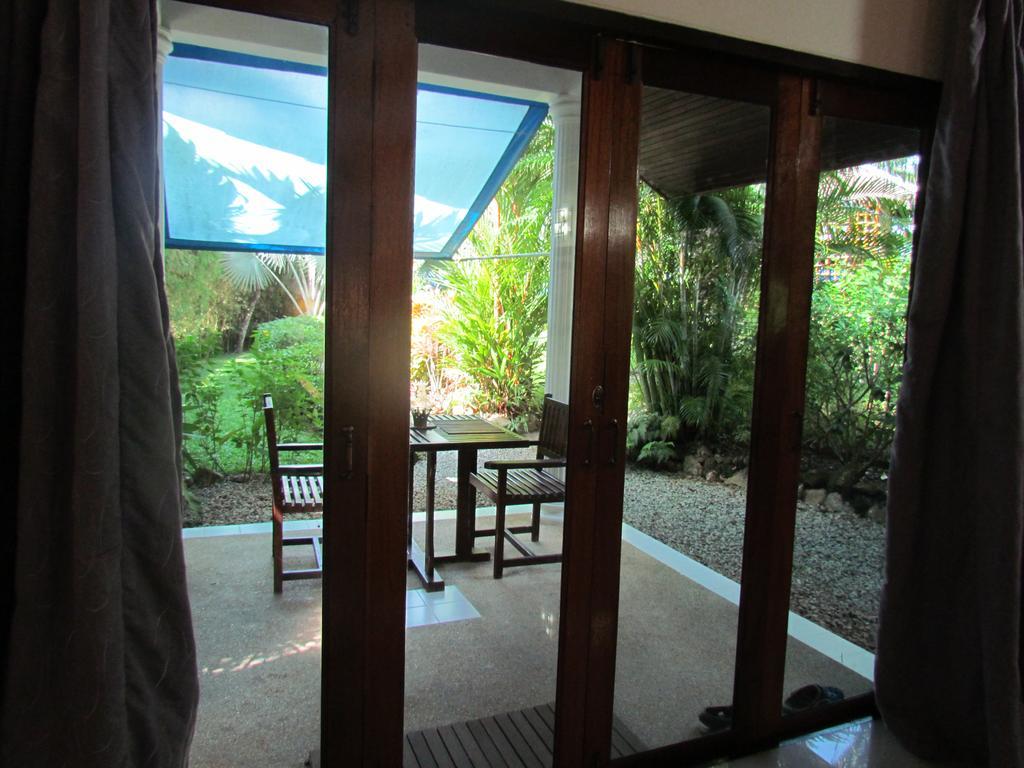 Kingsacre Hotel Nai Yang Beach Buitenkant foto